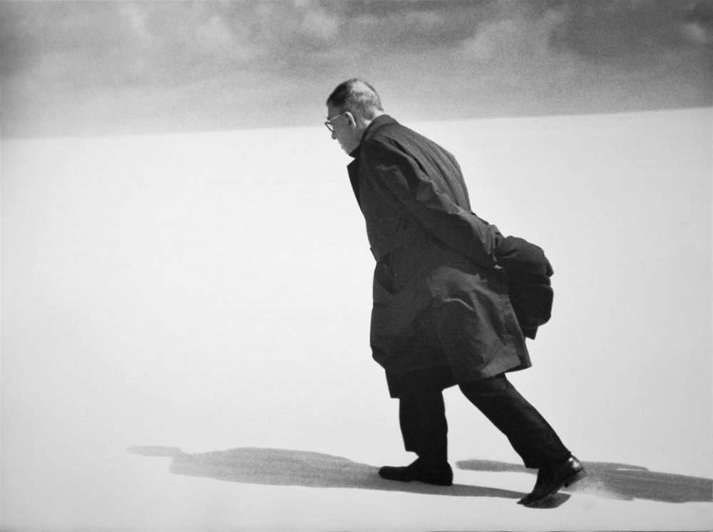 csm_Lempertz-931-195-Photography-Antanas-Sutkus-JEAN-PAUL-SARTRE-IN-NIDA-_a813f4185c