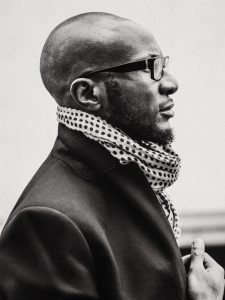 img-teju-cole_183323777365-750x1000